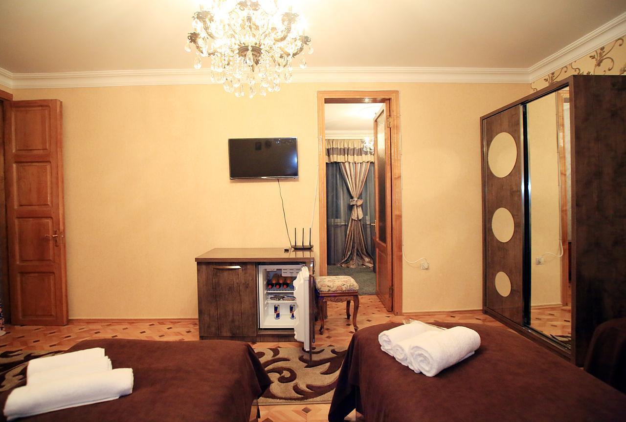 Old District Apartment Kutaisi Bagian luar foto