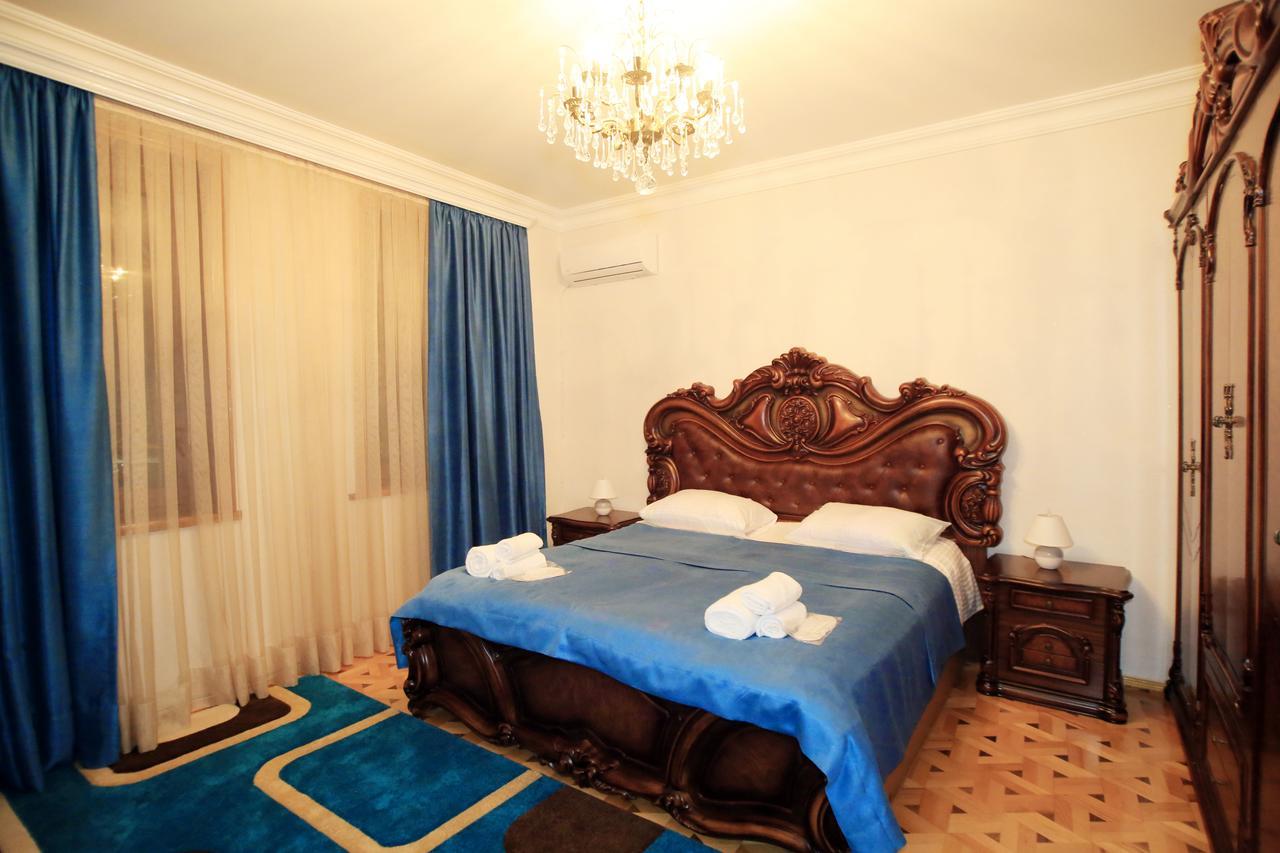 Old District Apartment Kutaisi Bagian luar foto